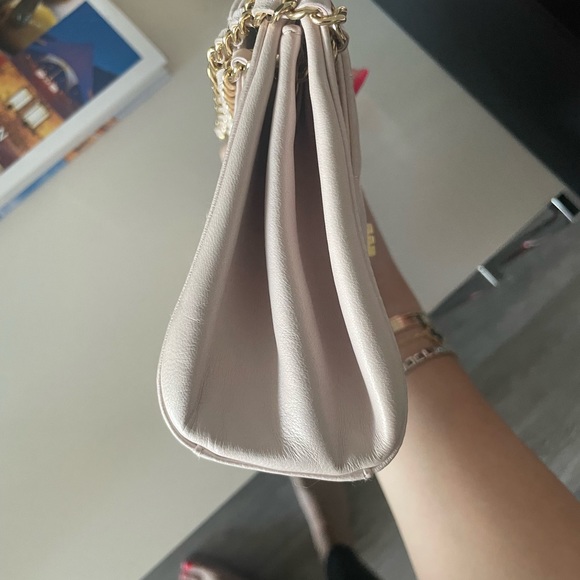 Chanel Quilted Shoulder Bag - Picture 9 of 11